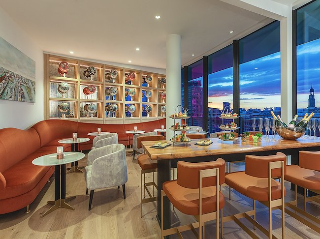 VIP-Lounge, Bar & Lobby-Bereich